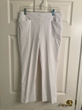 Chicos White Crop Pant